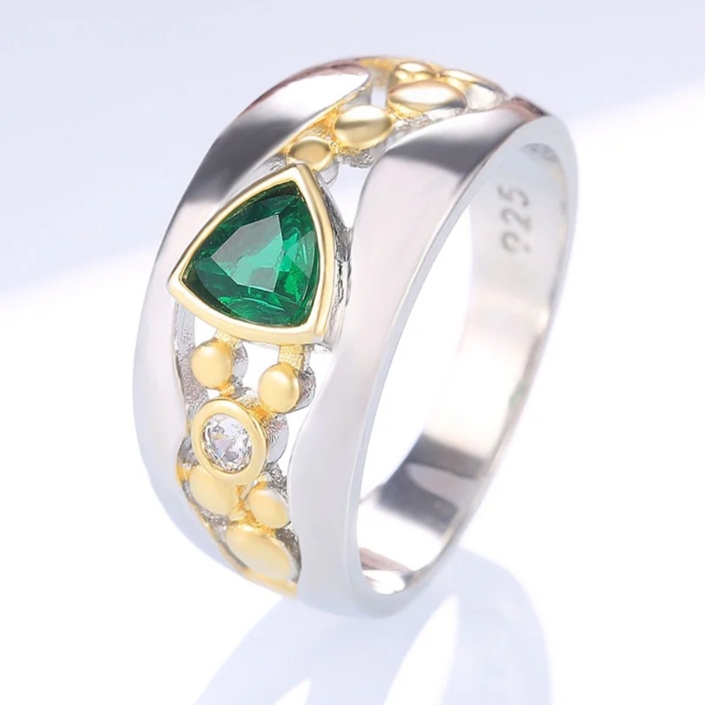 Emerald Green / Gemstone / Statement / Ring / Sil… - image 5